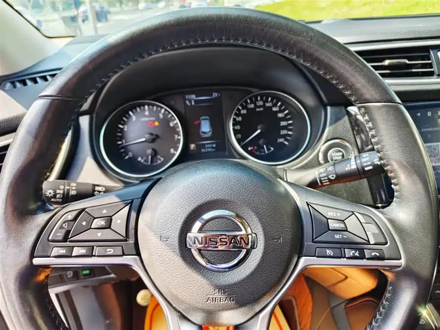 Nissan Qashqai - фото 10
