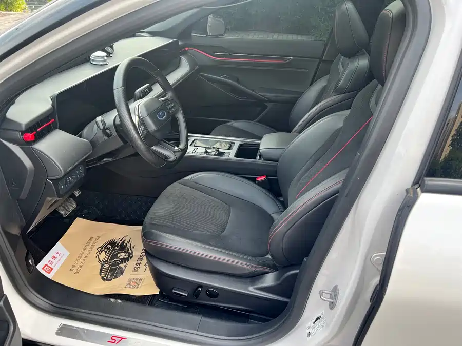 Ford EVOS - фото 13