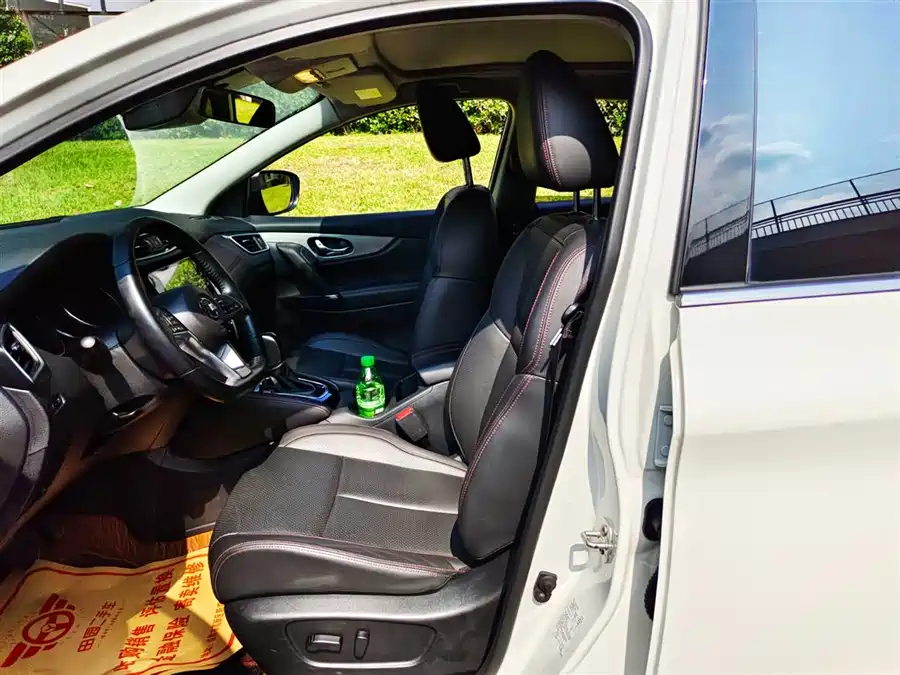 Nissan Qashqai - фото 9