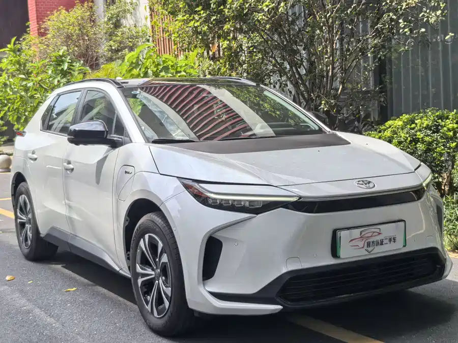 Toyota Bozhi - фото 3